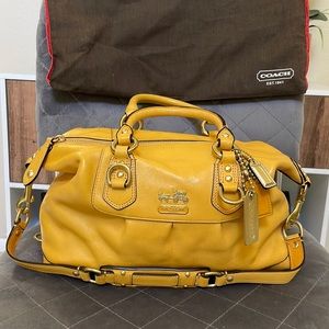 Perfect condition yellow leather Coach bag